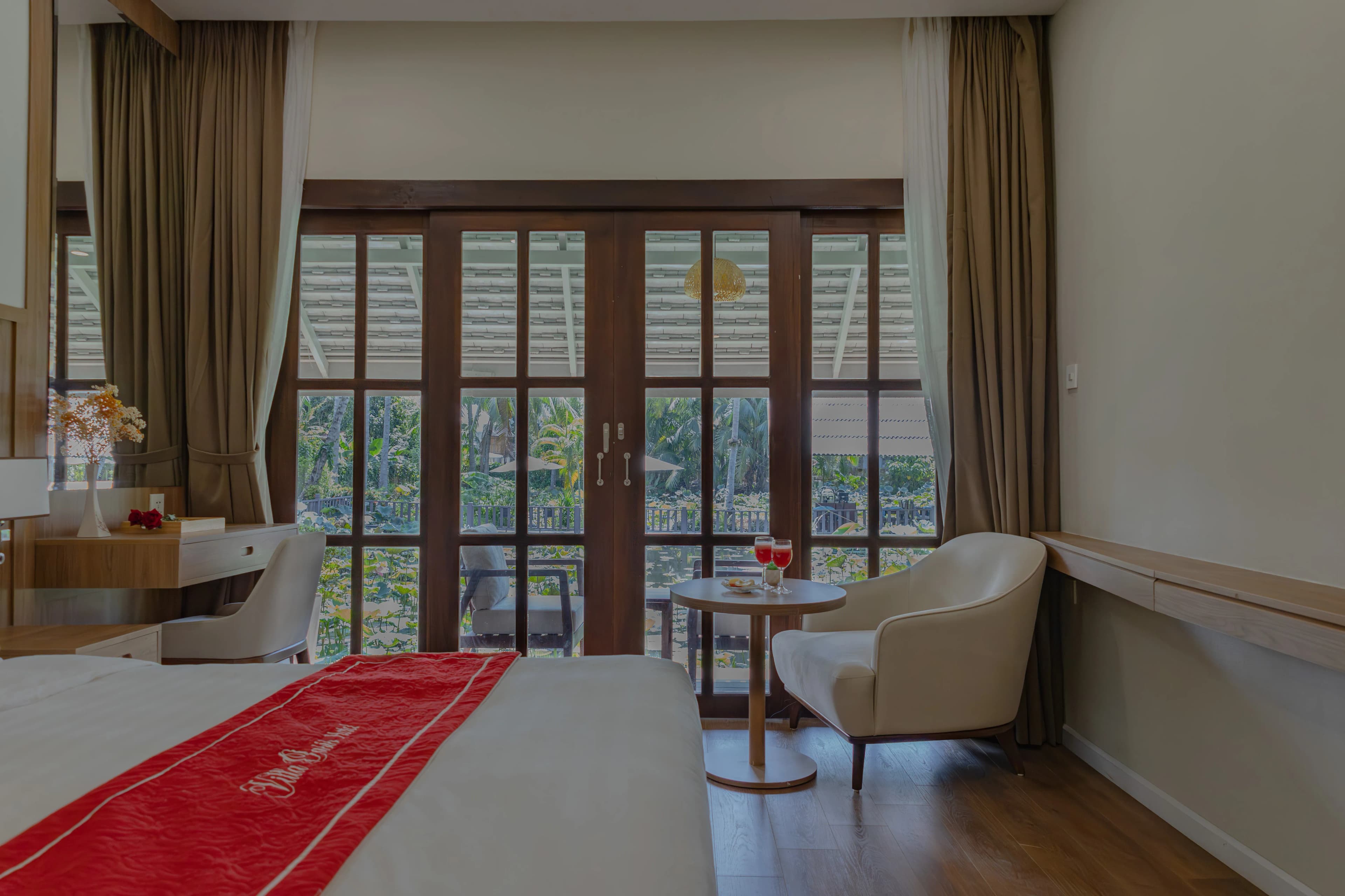 Executive Double With Lake View view 4