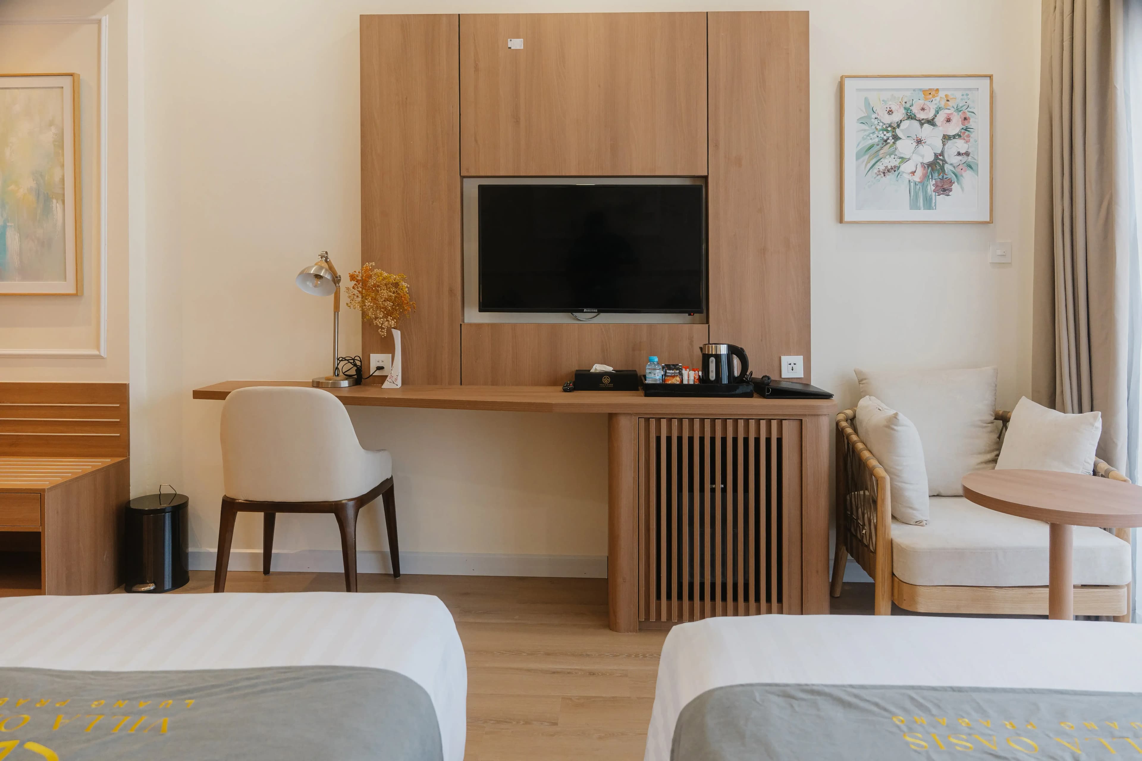 Deluxe Twin Room view 2