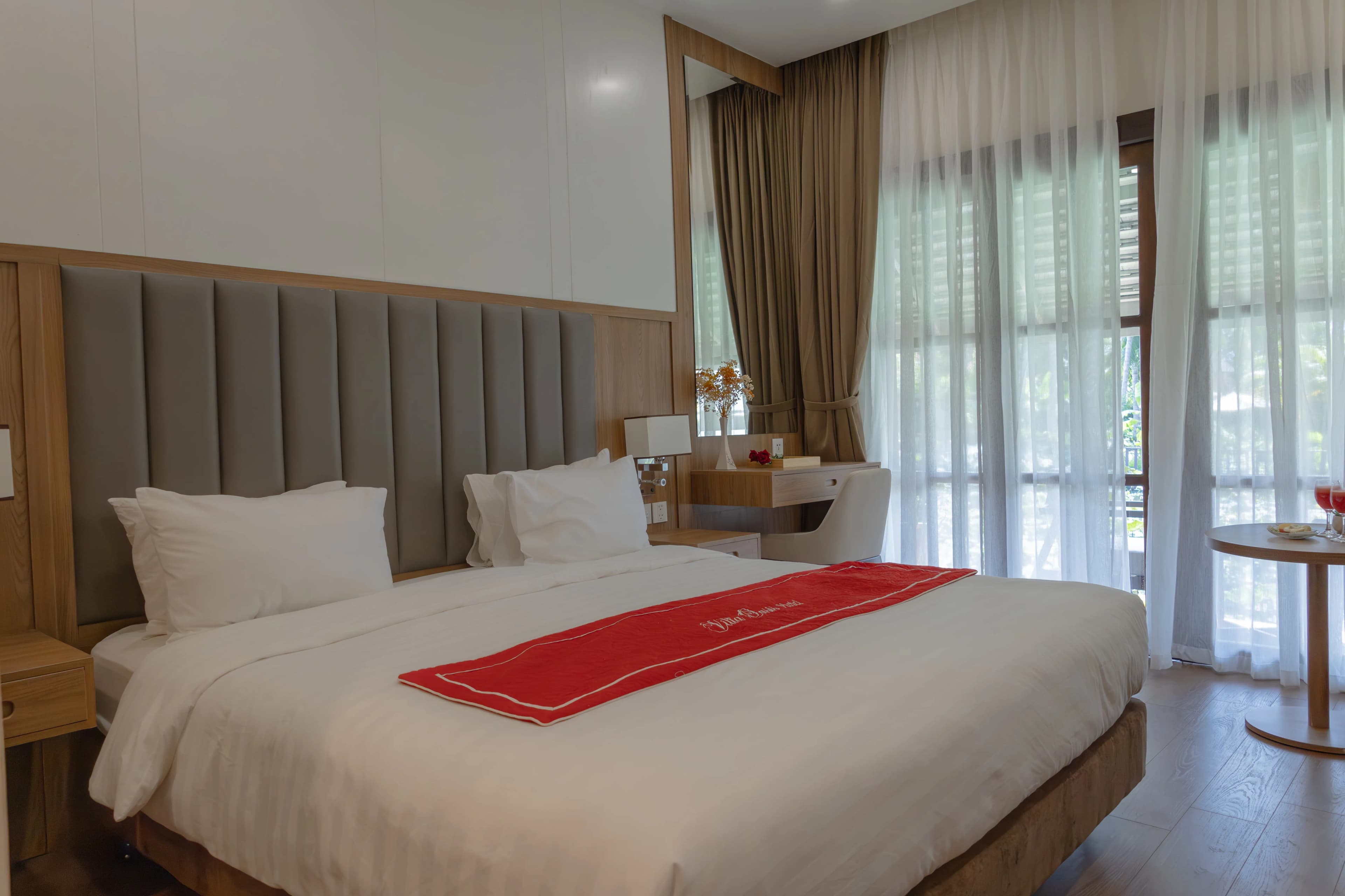 Executive Double With Lake View view 3